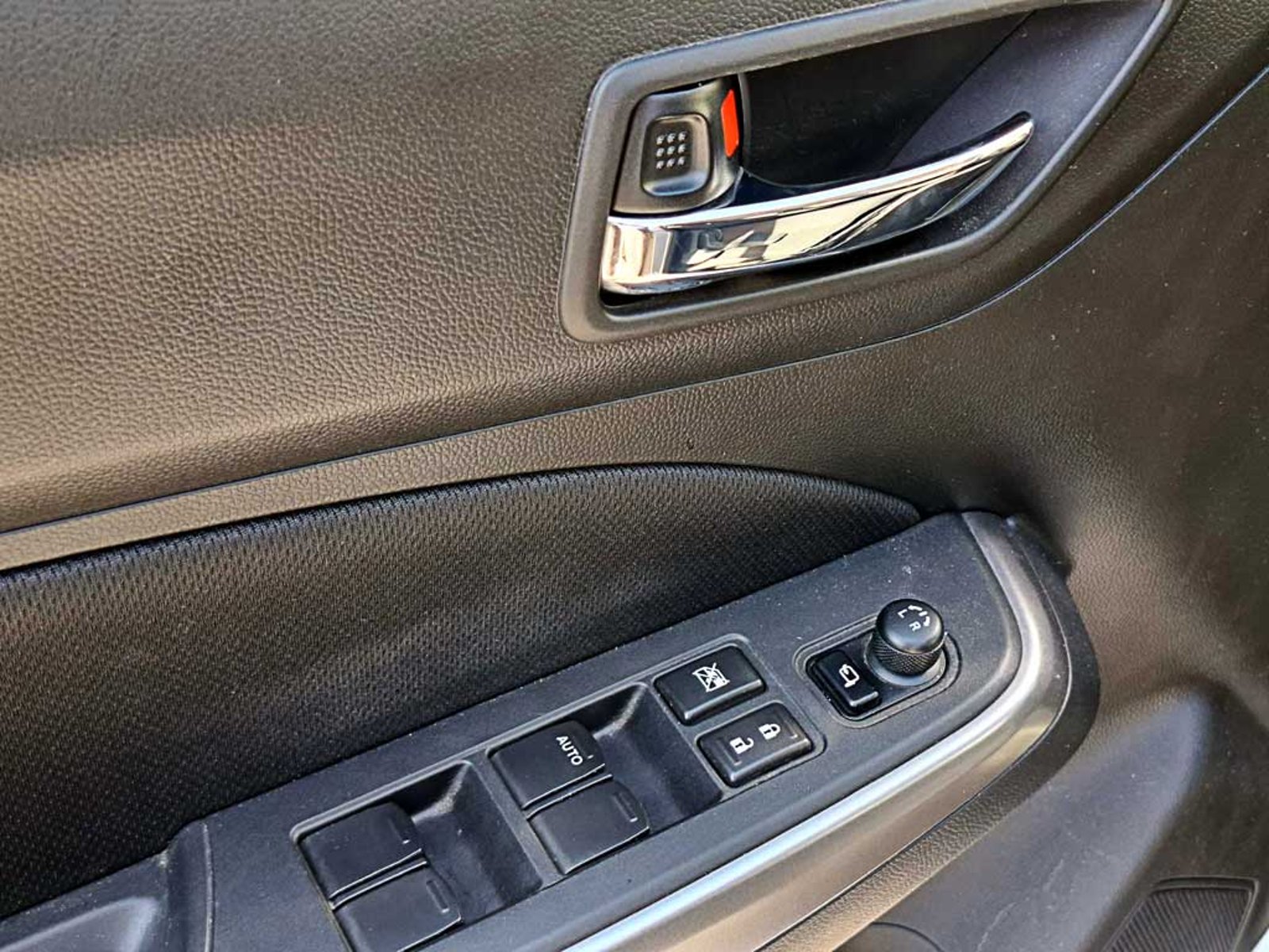 Suzuki SWIFT 1.2 GLX PLUS MT 2023 - Imagen 19 de 19