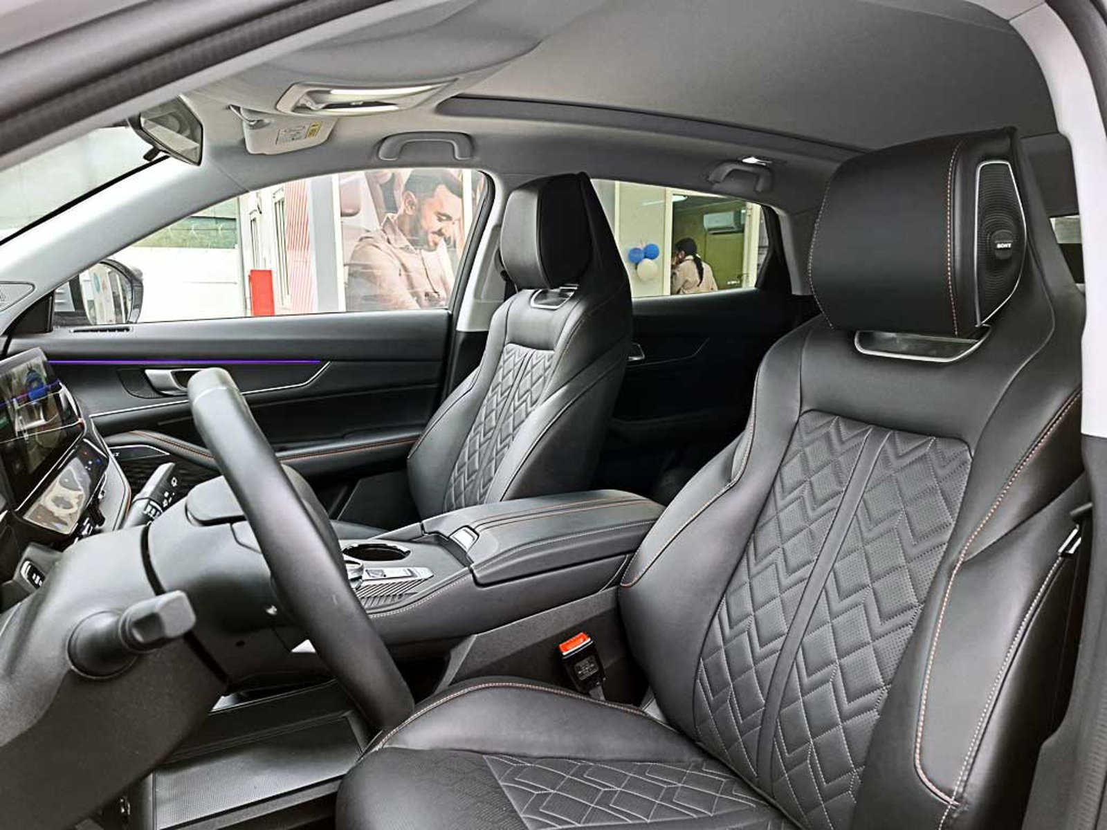 Changan UNI-K (IN) 2.0 T ELITE AT 2025 - Imagen 13 de 20