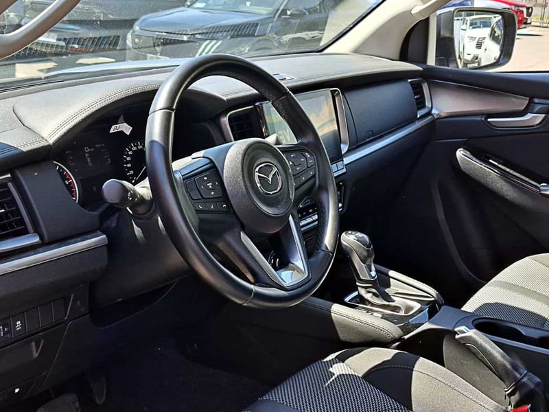 Mazda BT-50 3.0 DC HIGH AT 4X4 DIESEL 2025 - Imagen 13 de 20