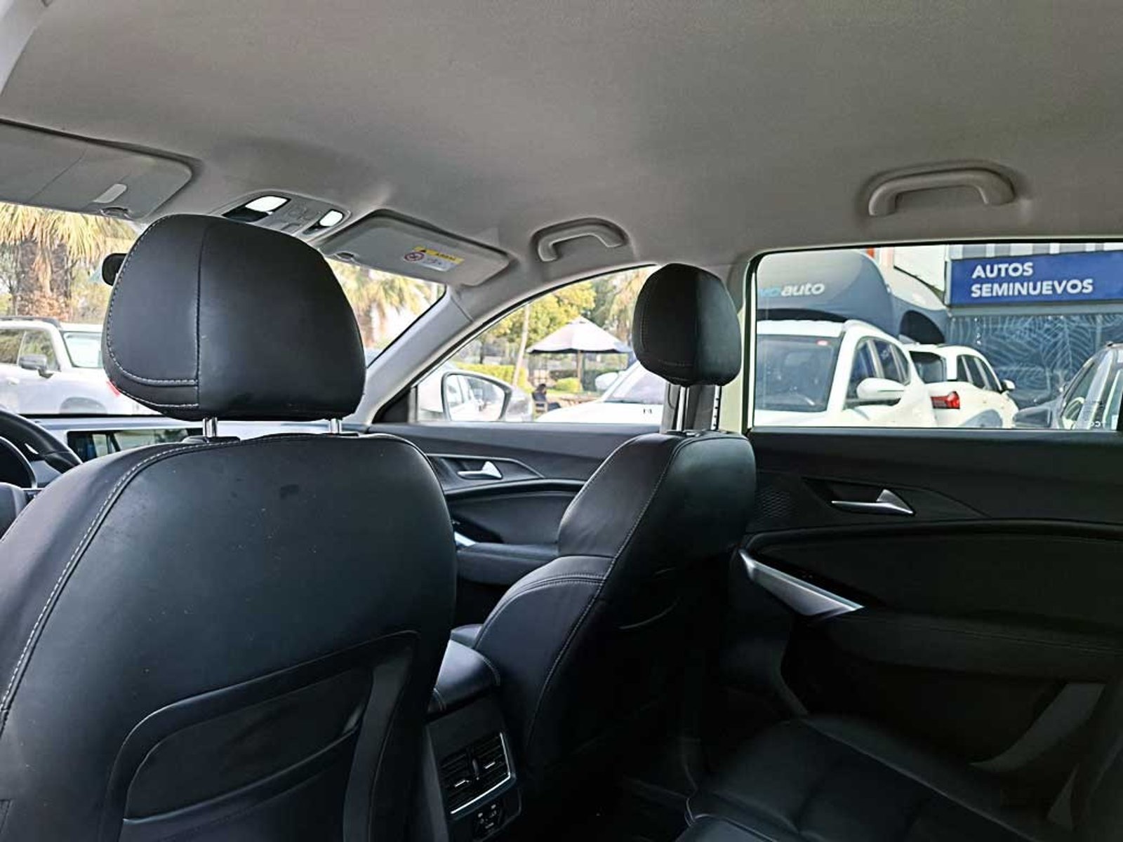 JAC JS8 (IN) 1.5 LUXURY SE DCT AT 2024 - Imagen 13 de 20