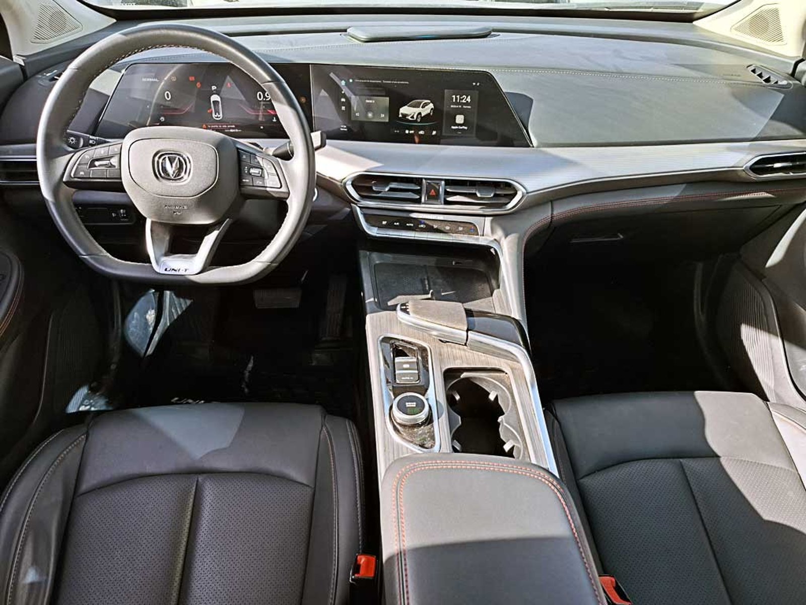 Changan UNI-T 1.5  4X2 AT 5P 2024 - Imagen 14 de 20