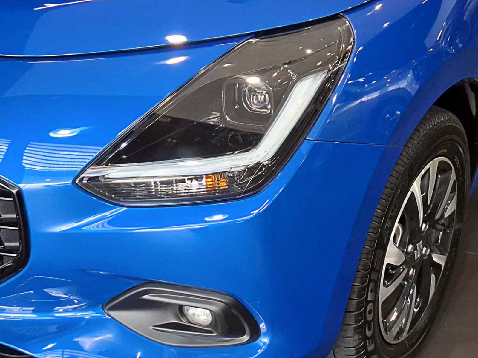 Suzuki SWIFT 1.2 GLX MT HIBRIDO 2025 - Imagen 7 de 20
