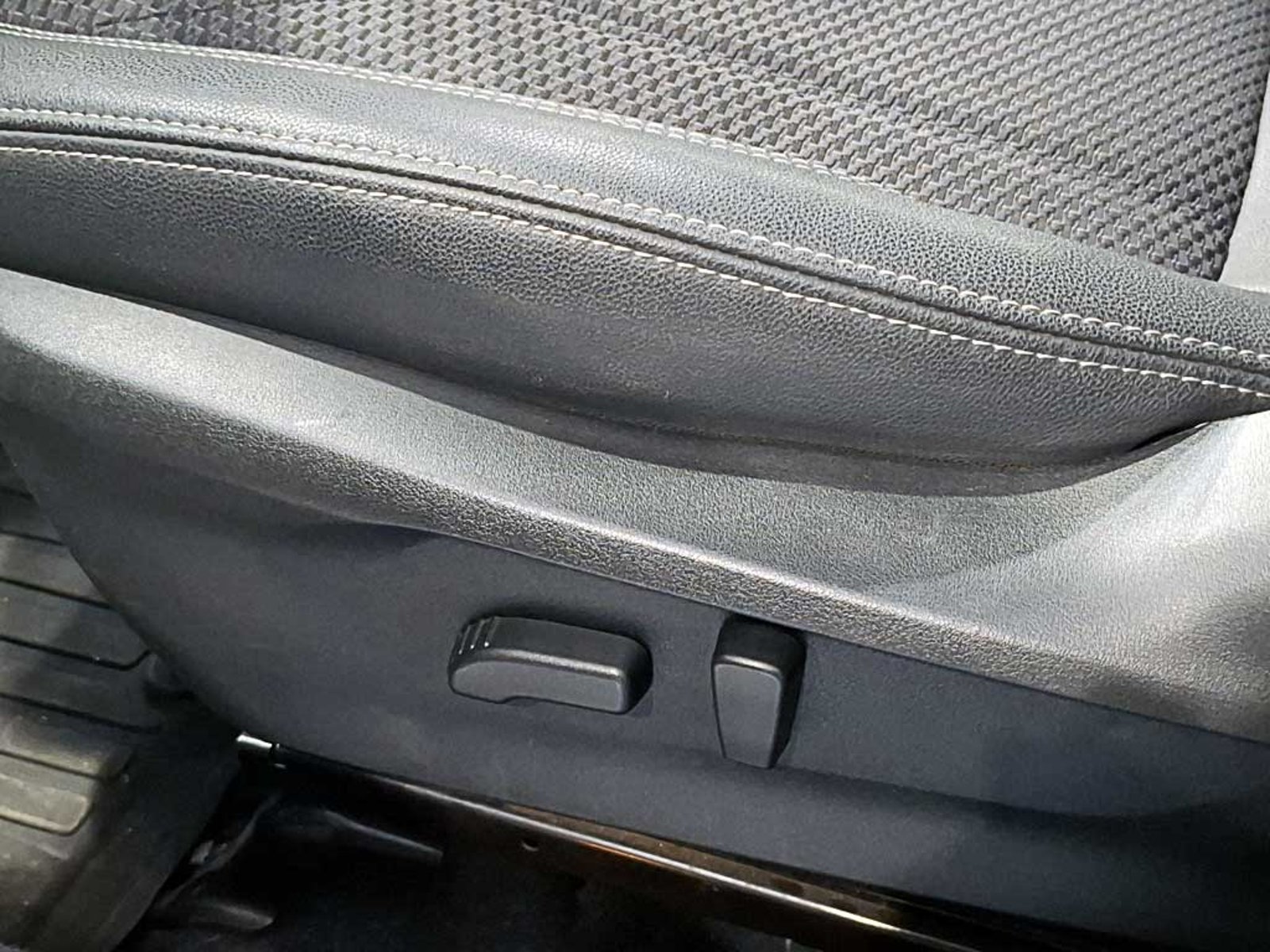 Subaru FORESTER 2.0 X AT 4X4 2024 - Imagen 16 de 20