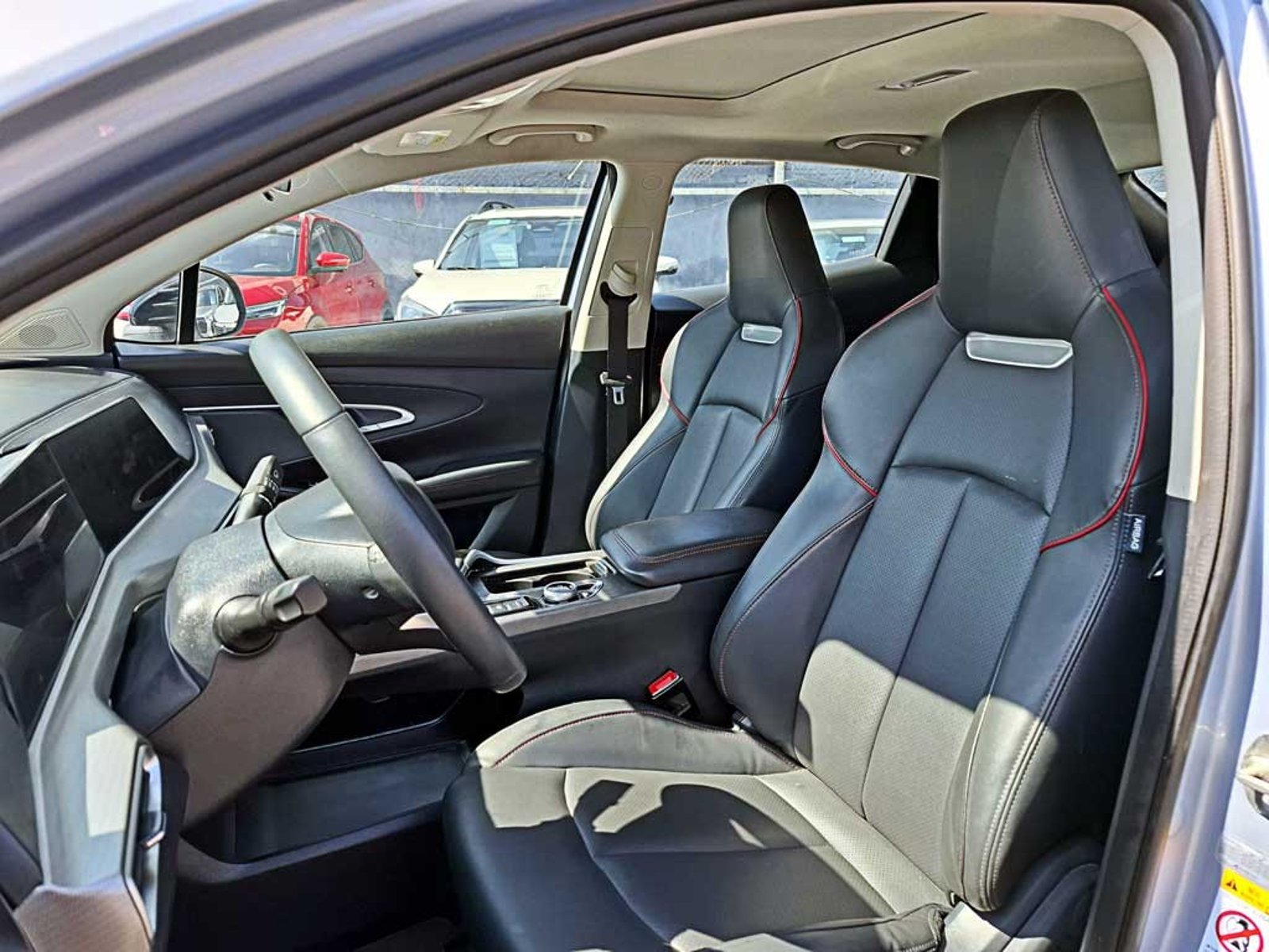 Changan UNI-T 1.5 LUXURY AT 2024 - Imagen 13 de 19