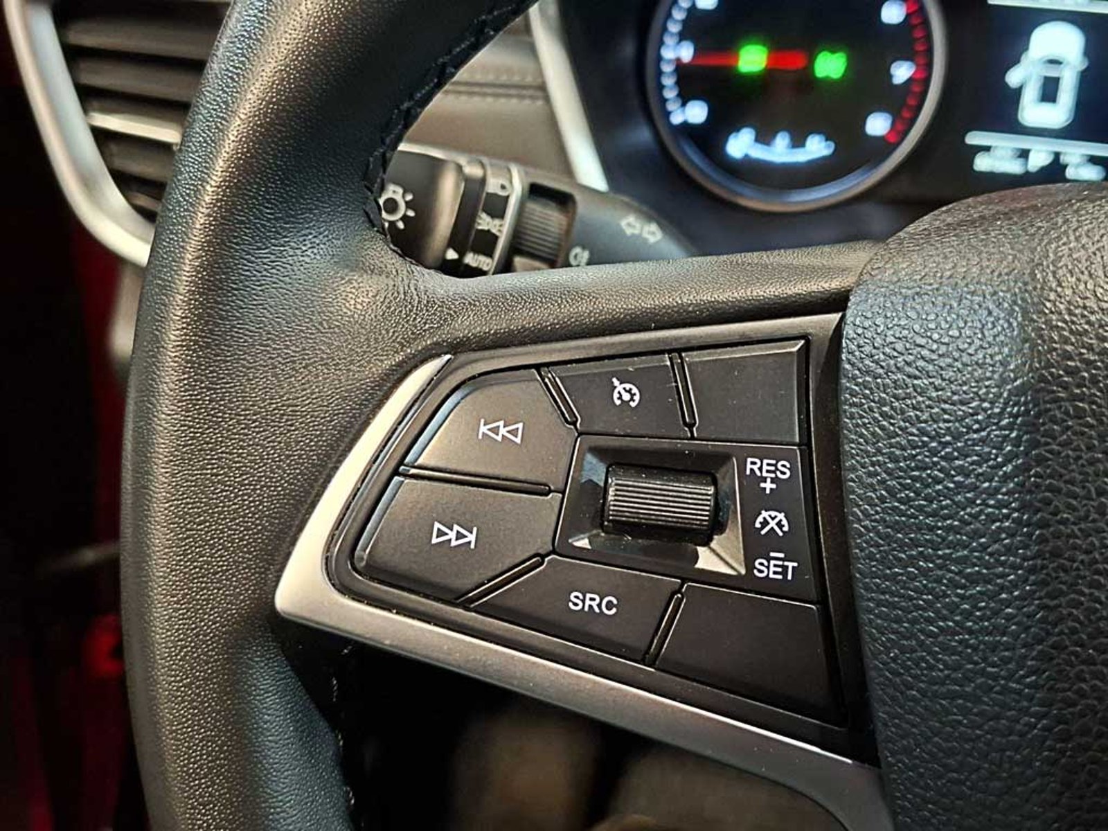 JAC JS8 1.5 LUXURY SE 6 MT 2024 - Imagen 16 de 19