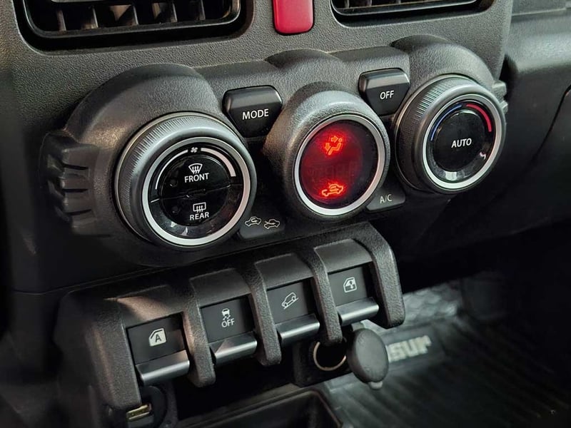 Suzuki JIMNY 1.5 GLX MT 4X4 2024 - Imagen 19 de 20