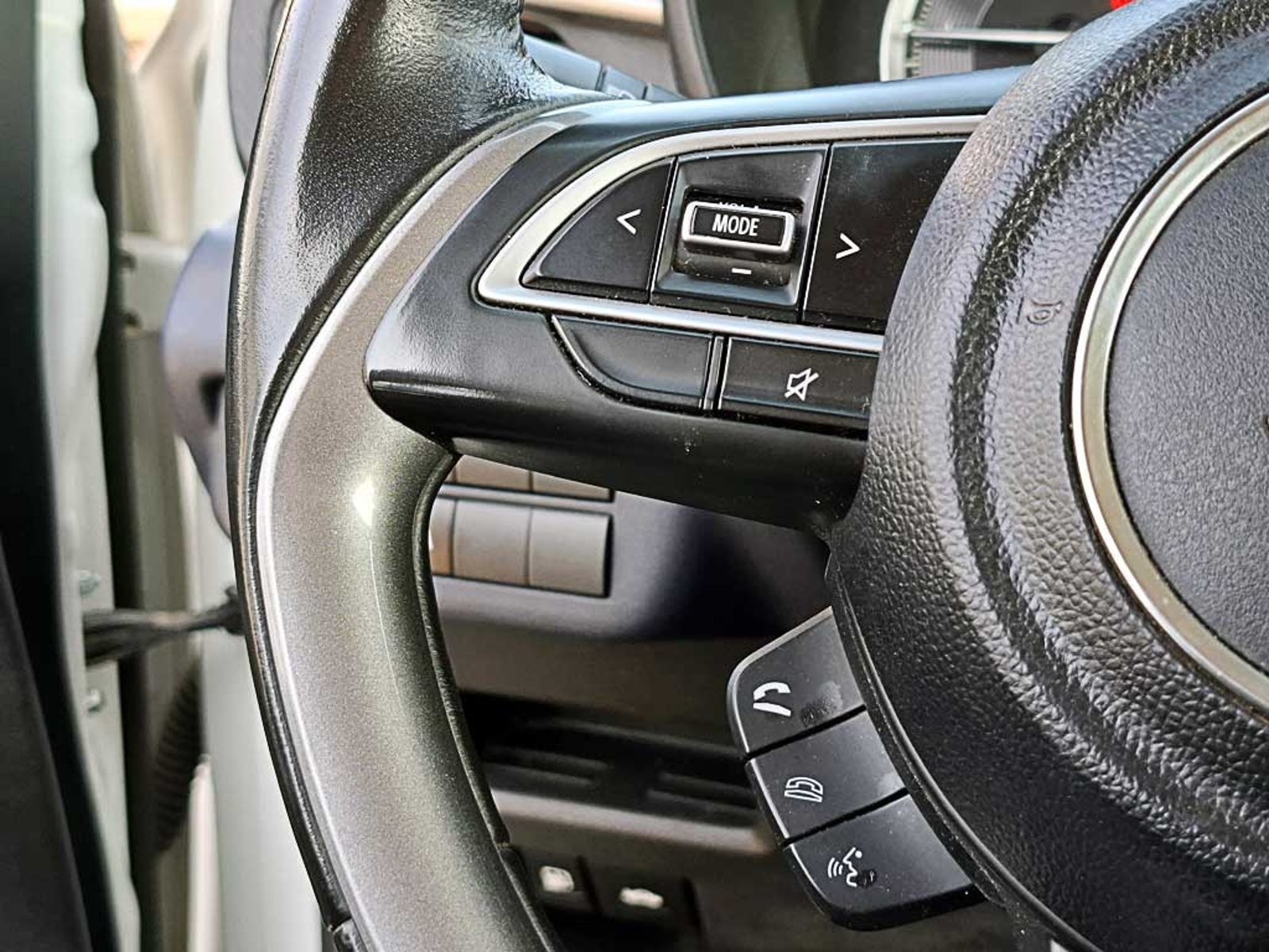 SUZUKI BALENO (IN) 1.5 GLS MT 2024 - Imagen 16 de 20