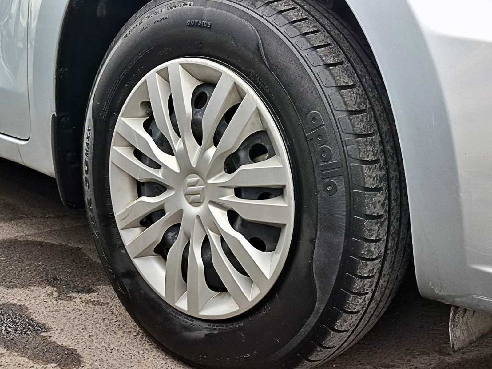 SUZUKI DZIRE (IN) 1.2 GL MT 2024 - Imagen 5 de 20