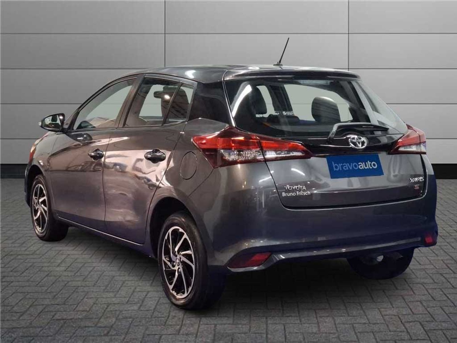 Toyota YARIS 1.5 SPORT MT 2021 - Foto 2 de 19