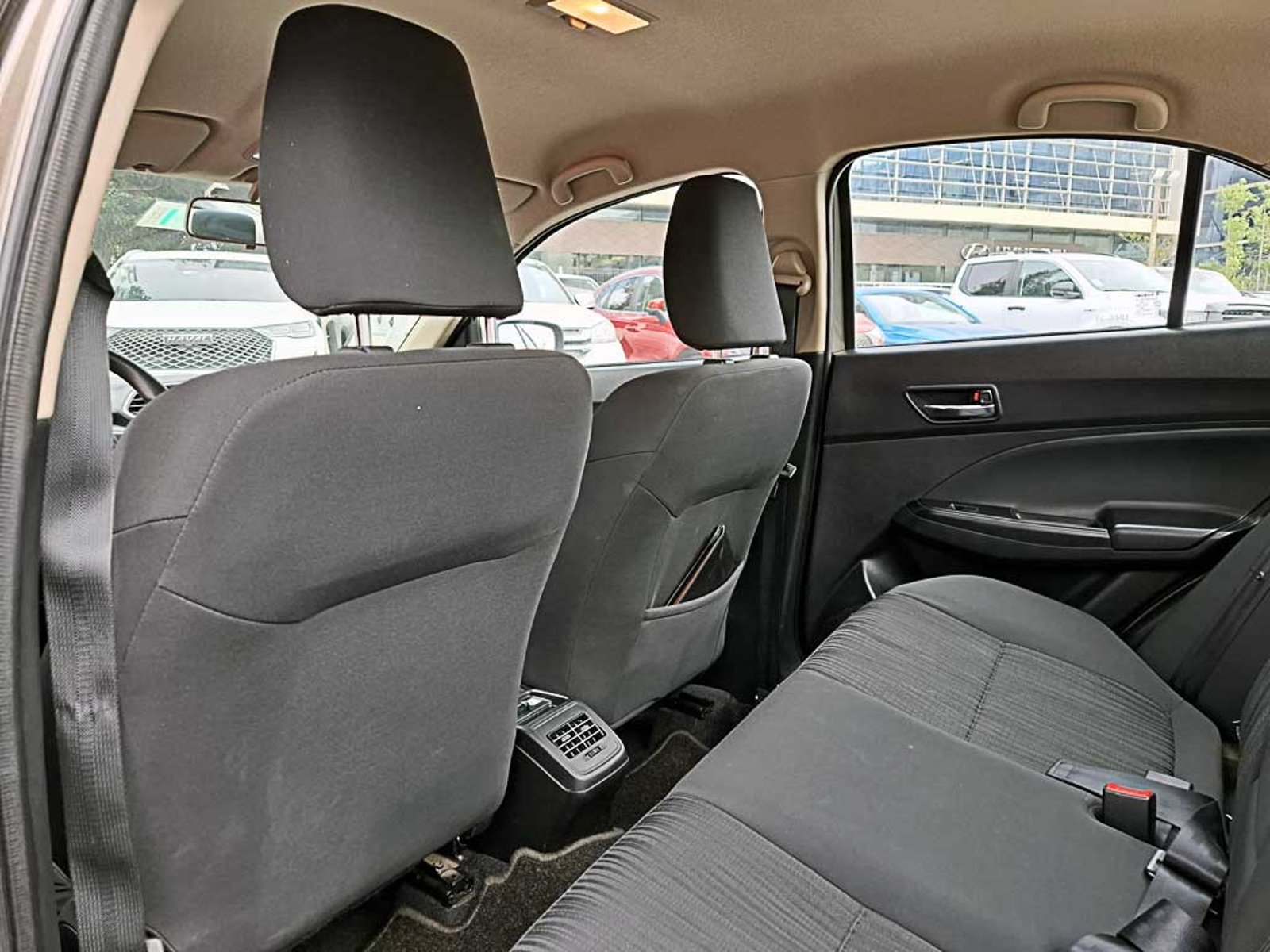SUZUKI DZIRE (IN) 1.2 GL MT 2024 - Imagen 13 de 19
