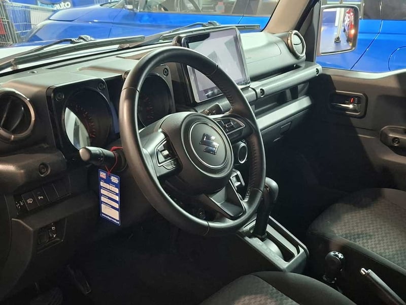 Suzuki JIMNY JIMNY 5P 1.5 AT GLX 2024 - Imagen 13 de 20