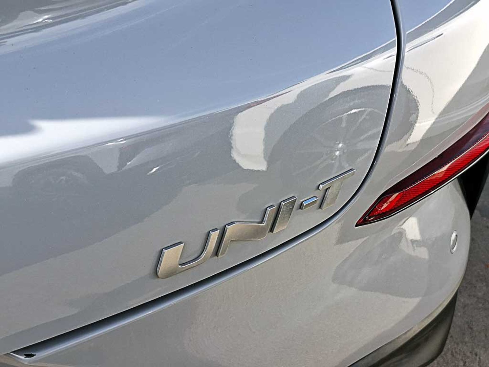 Changan UNI-T 1.5 ELITE AT 2024 - Imagen 9 de 20