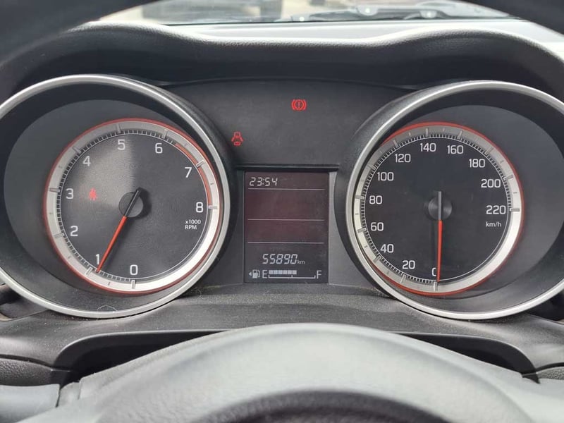 Suzuki SWIFT 1.2 GL MT 2024 - Imagen 10 de 19