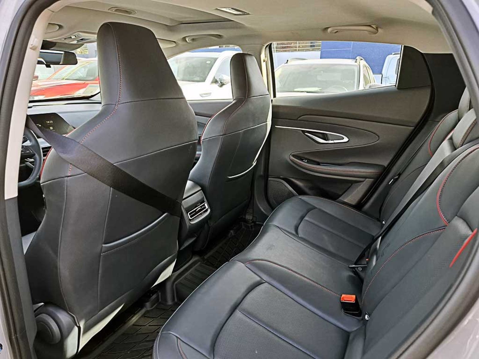 CHANGAN UNI-T (IN) 1.5 LUXURY AT 2024 - Imagen 13 de 20