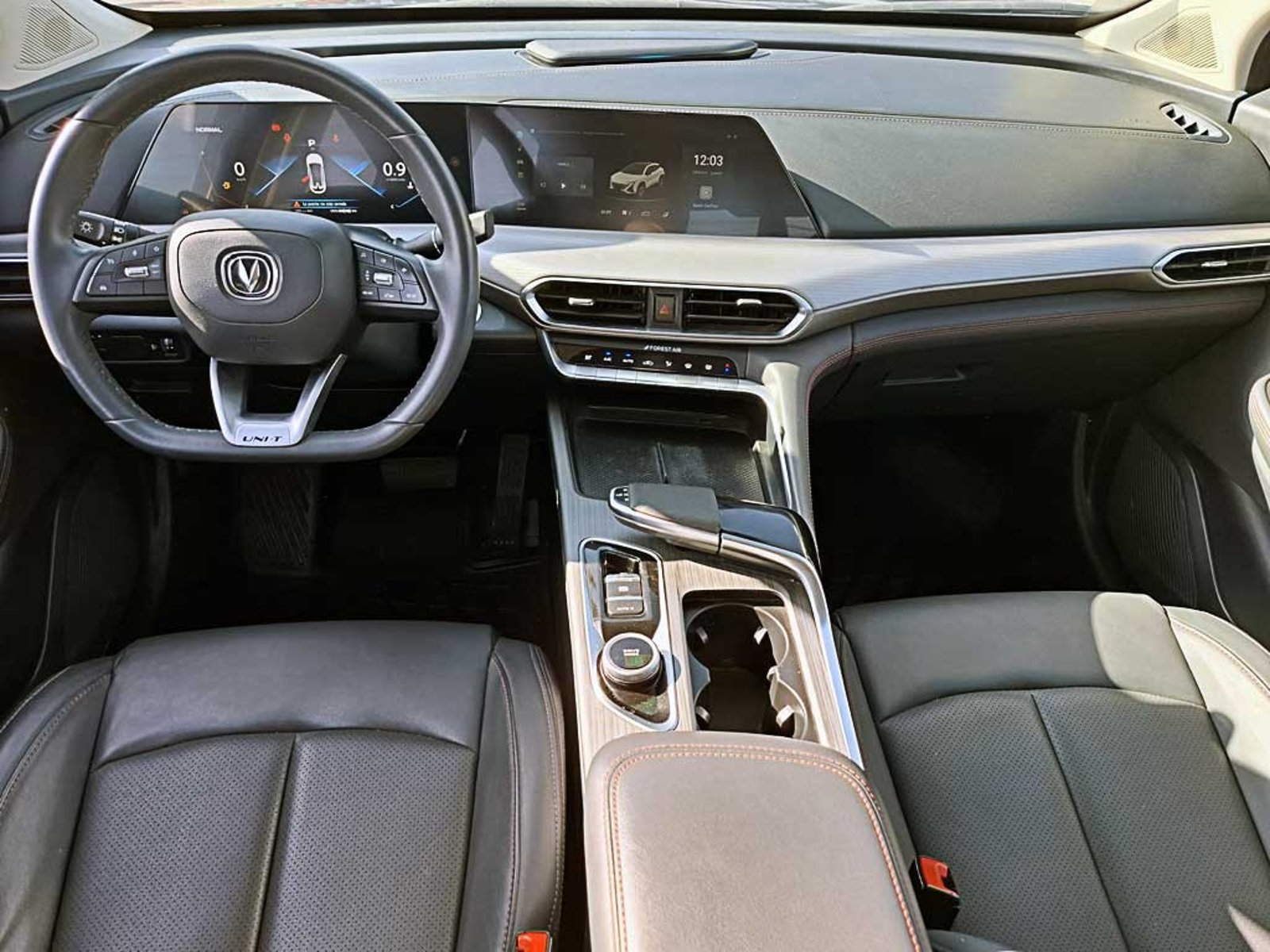 CHANGAN UNI-T (IN) 1.5 Luxury 2024 - Imagen 14 de 19