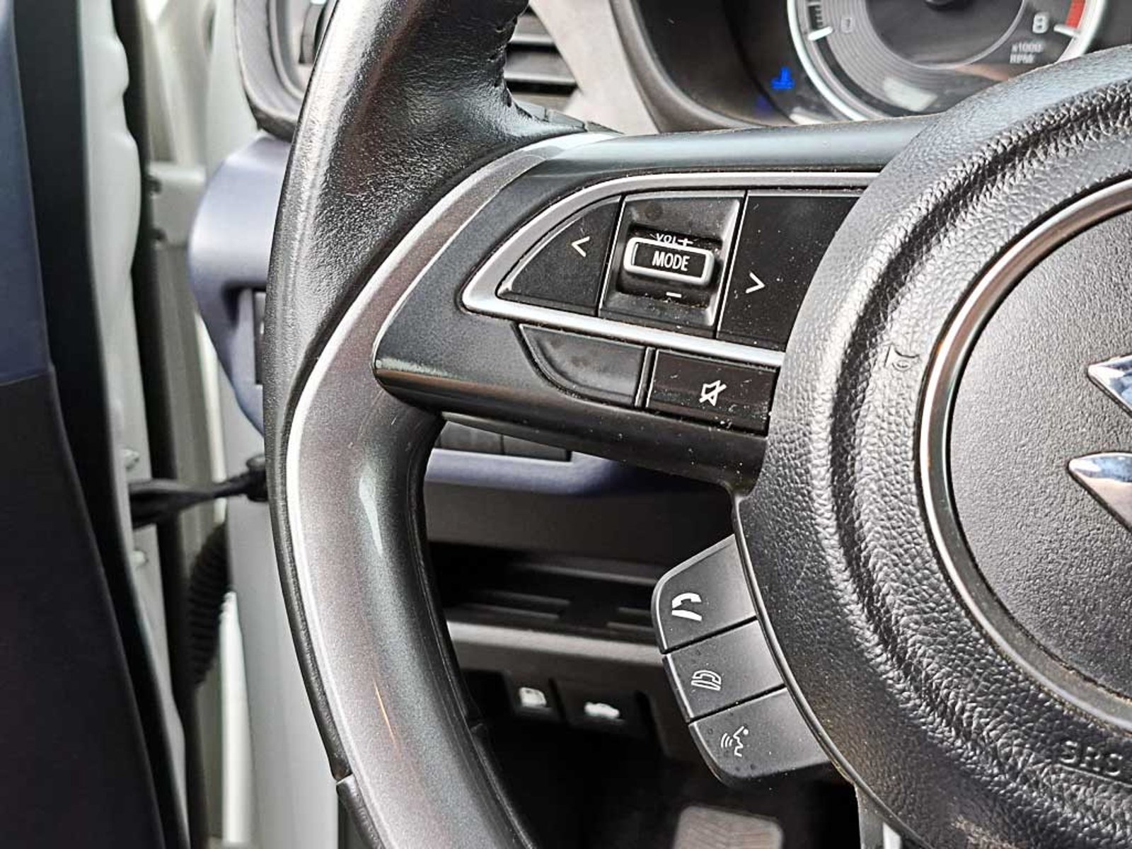 SUZUKI BALENO (IN) 1.5 GLS MT 2024 - Imagen 15 de 19