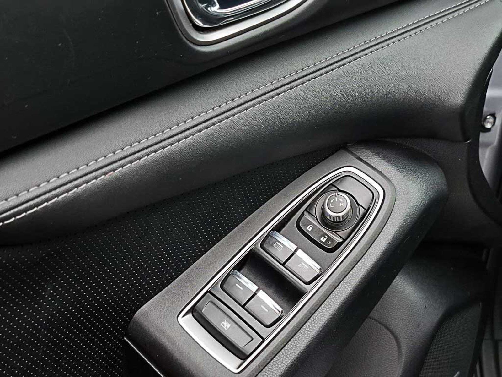 Subaru EVOLTIS (IN) 2.4 T LIMITED GARDX AT 4X4 2024 - Imagen 13 de 20