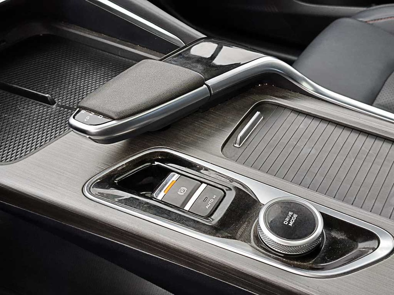 Changan UNI-T 1.5 LUXURY 2024 - Imagen 20 de 20