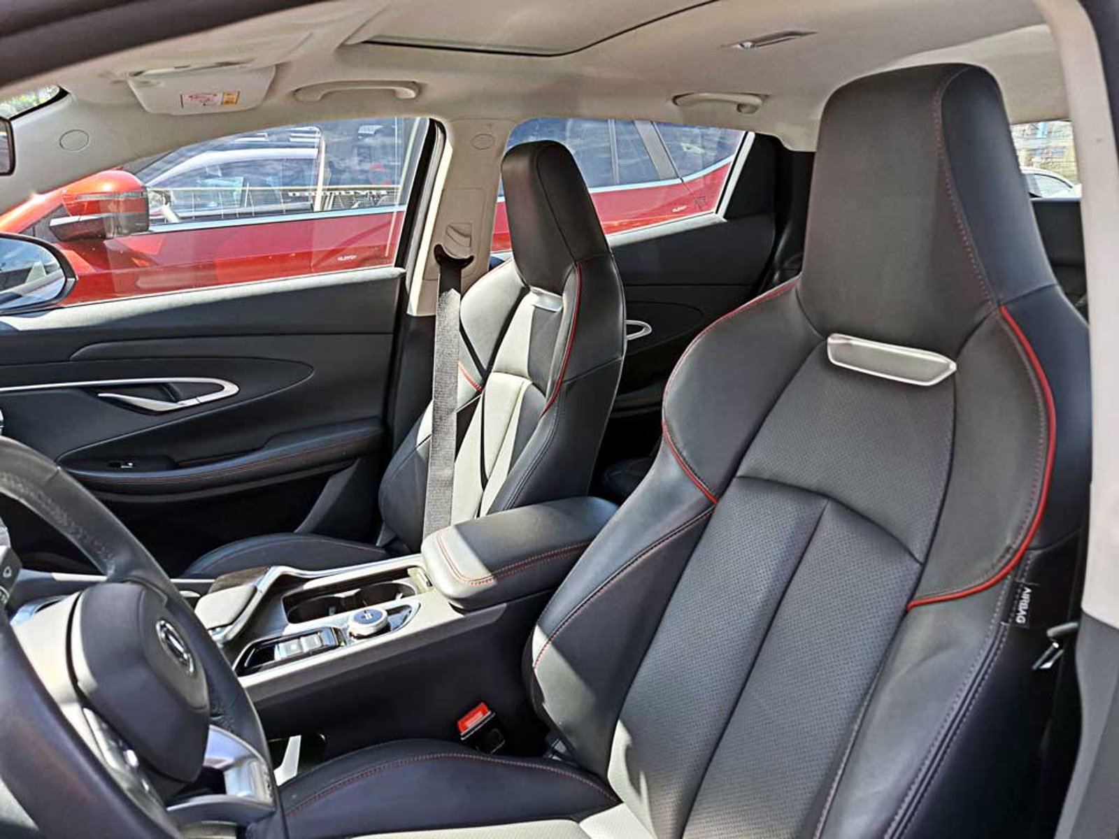 Changan UNI-T 1.5 LUXURY AT 2024 - Imagen 14 de 19