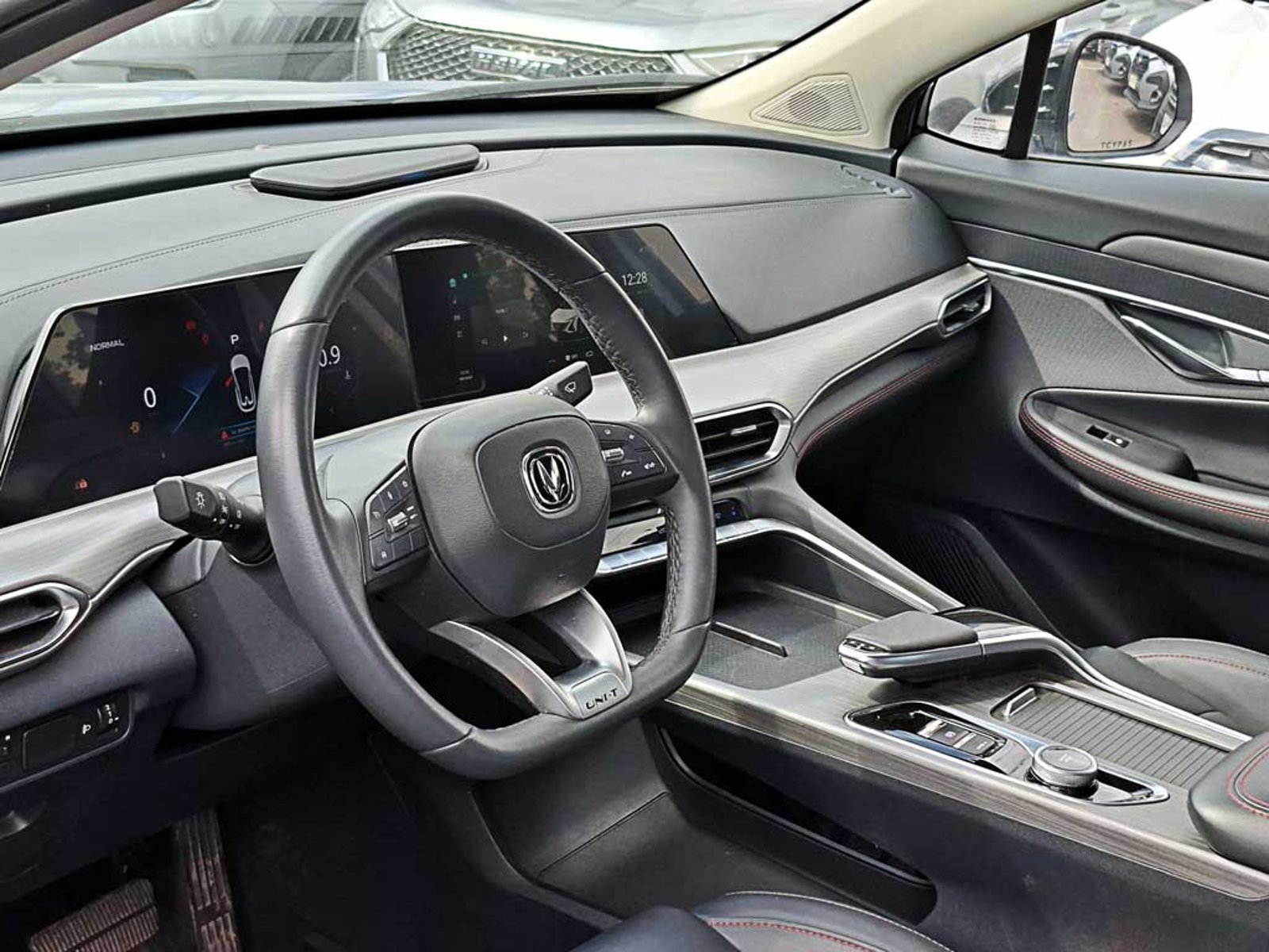 Changan UNI-T 1.5 LUXURY AT 2024 - Imagen 13 de 20