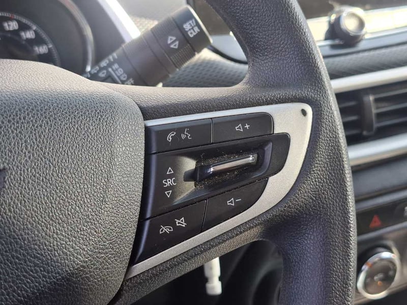 Chevrolet TRACKER 1.2 LS MT 2022 - Imagen 18 de 20