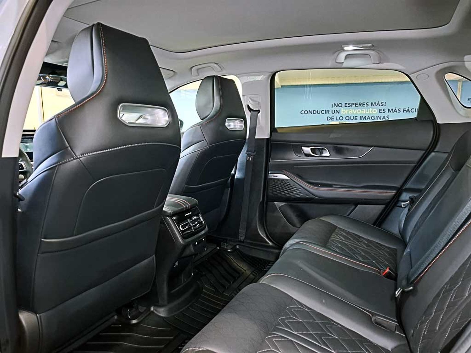 CHANGAN UNI-K 2.0 T LUXURY AT 2024 - Imagen 15 de 20