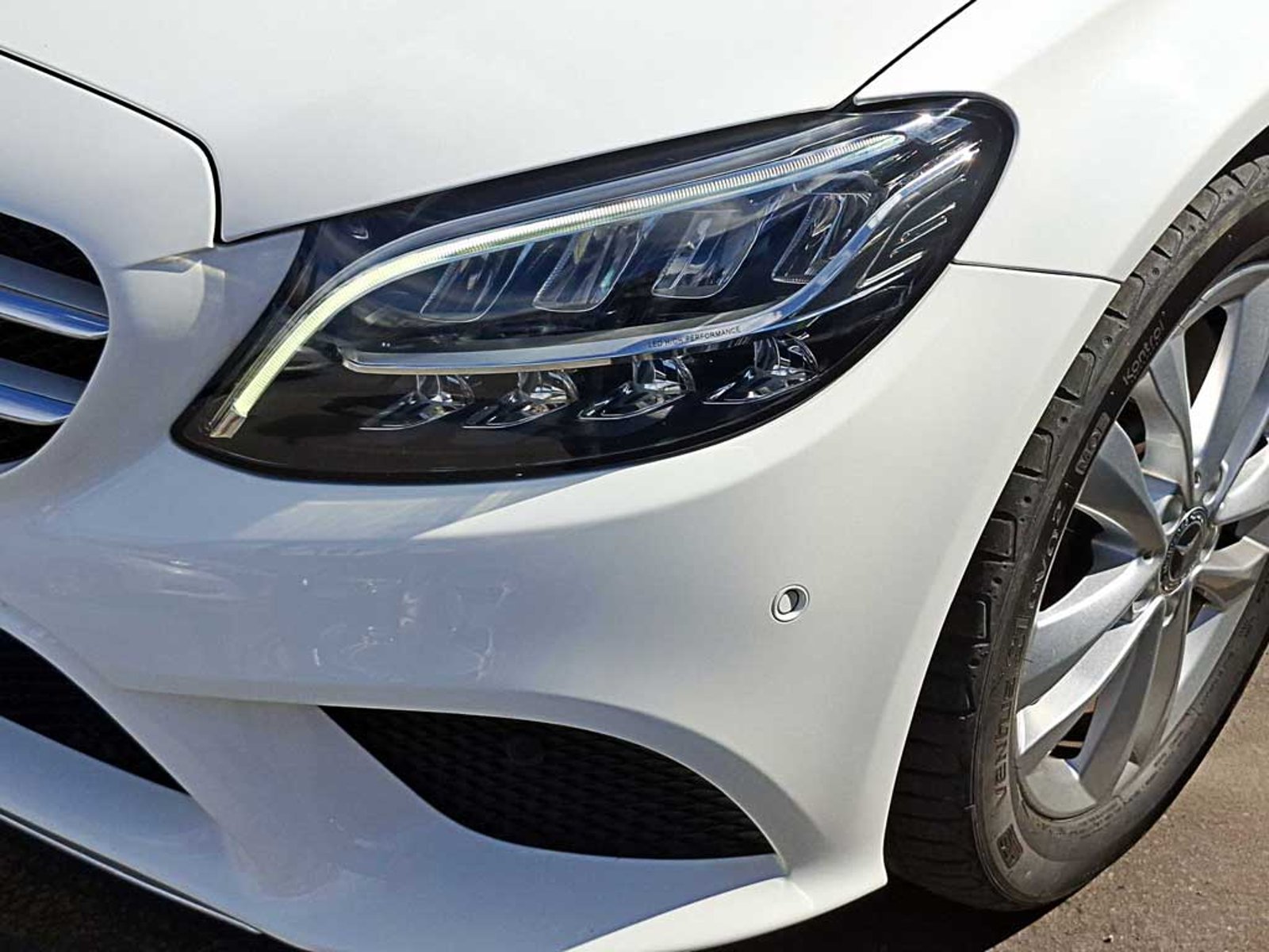 Mercedes-Benz C 300 C 300E 2.0 AT 2021 - Imagen 4 de 20
