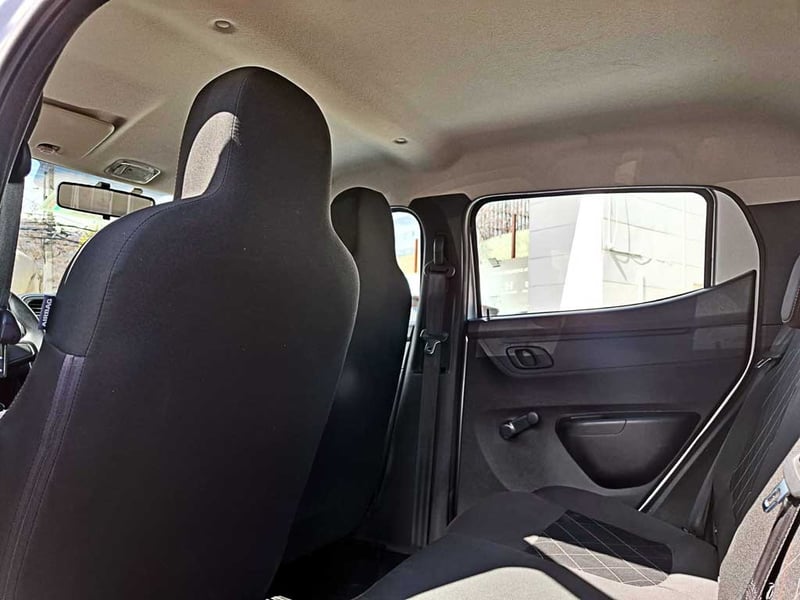 Renault KWID 1.0 HB ZEN MT 2024 - Imagen 17 de 19