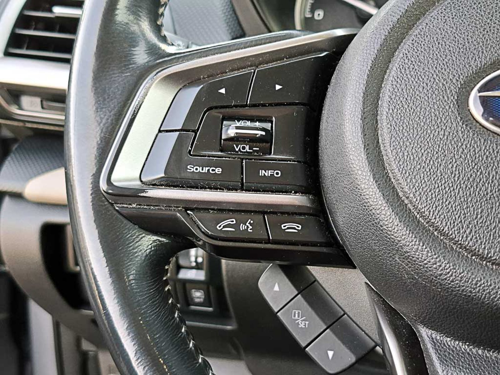 Subaru FORESTER 2.0 DYNAMIC EYESIGHT AT 4X4 2024 - Imagen 17 de 20