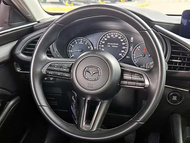 Mazda 3 SEDAN 2.0 SEDAN CORE MT 2025 - Imagen 11 de 20