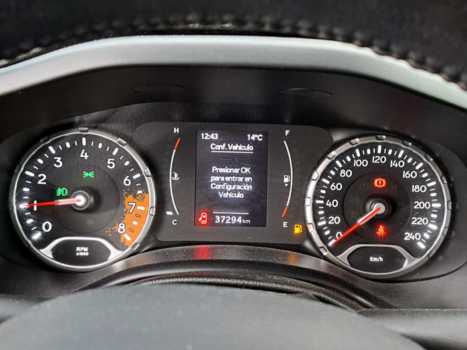 Jeep RENEGADE 1.8 SPORT LX MT 2022 - Imagen 11 de 20