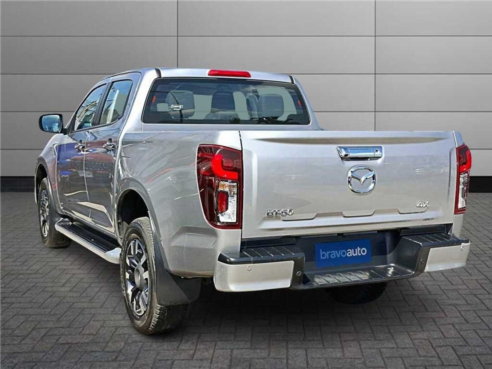 Mazda BT-50 3.0 DC HIGH AT 4X4 DIESEL 2025 - Foto 2 de 20