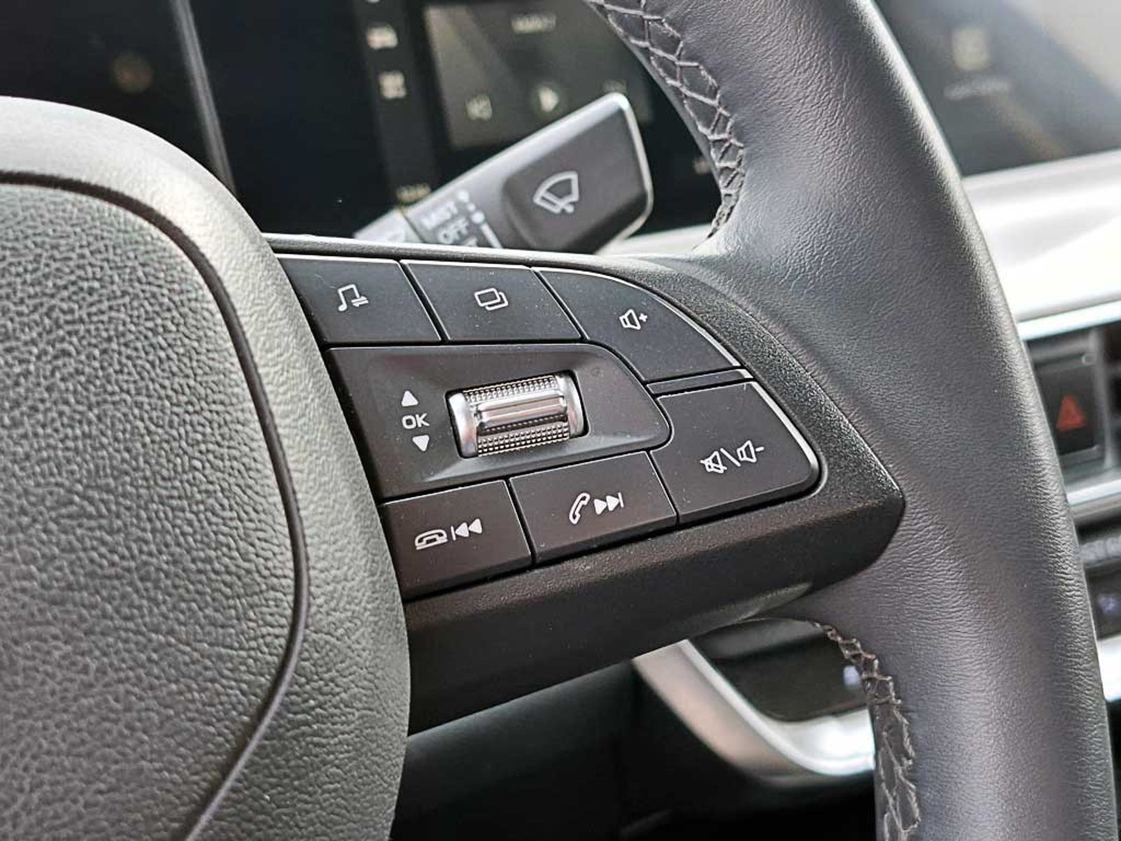 CHANGAN UNI-T (IN) 1.5 Luxury 2024 - Imagen 18 de 20