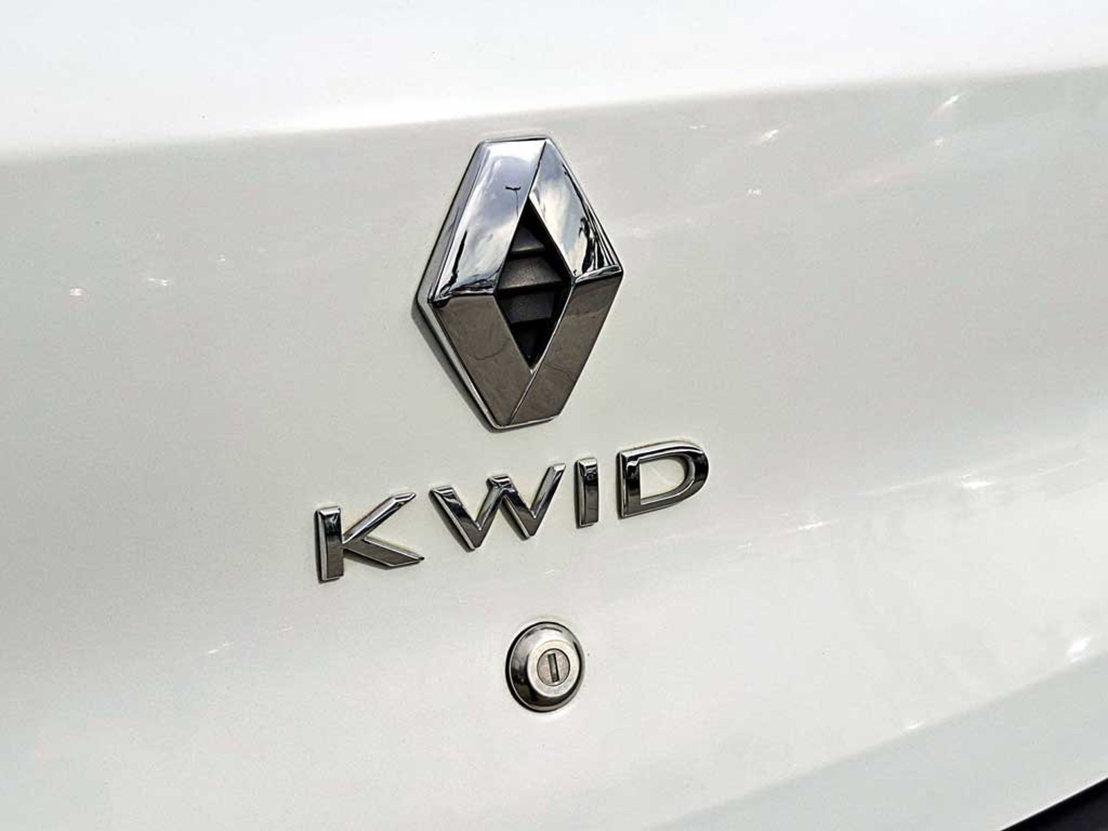 Renault KWID 1.0 HB ZEN MT 2024 - Imagen 9 de 15