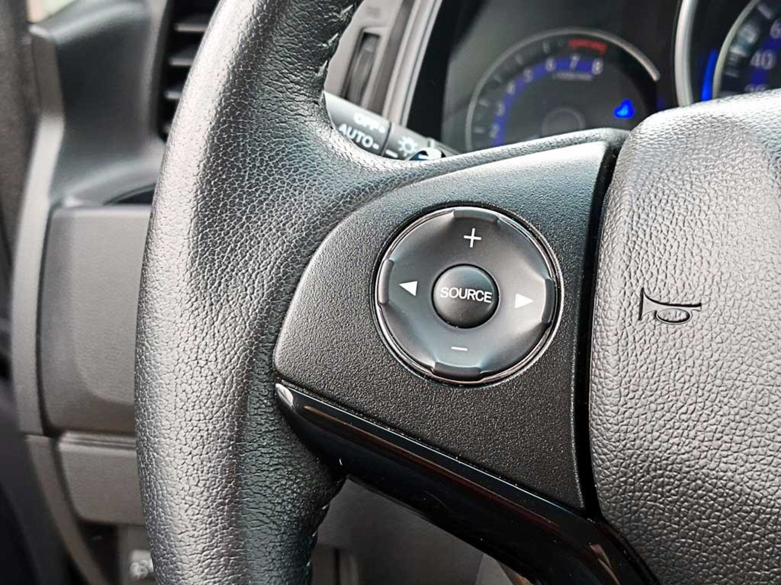 Honda WR-V 1.5 EX AT 2025 - Imagen 16 de 19