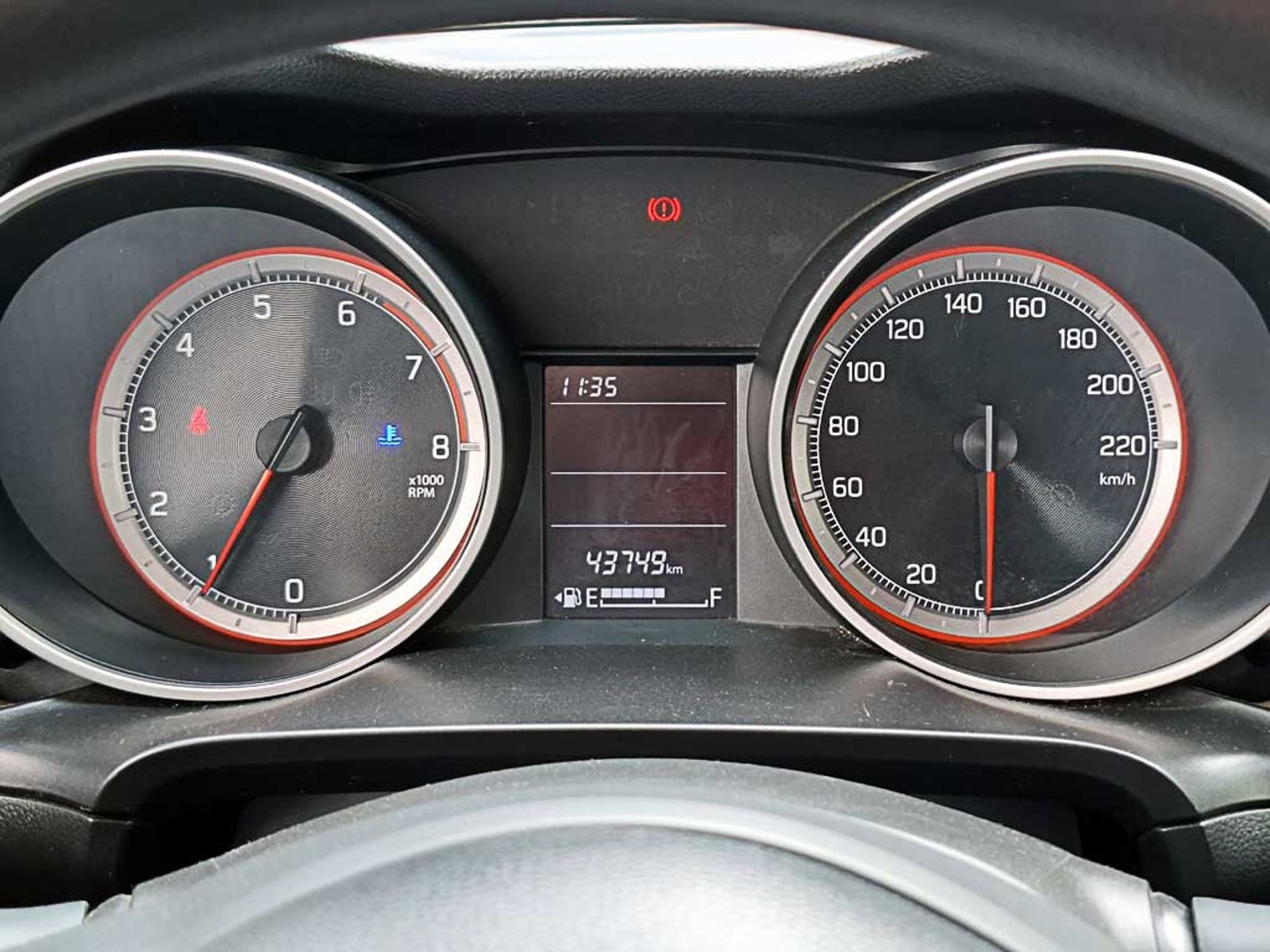 SUZUKI SWIFT (IN) 1.2 SPORT GL MT 2024 - Imagen 17 de 20