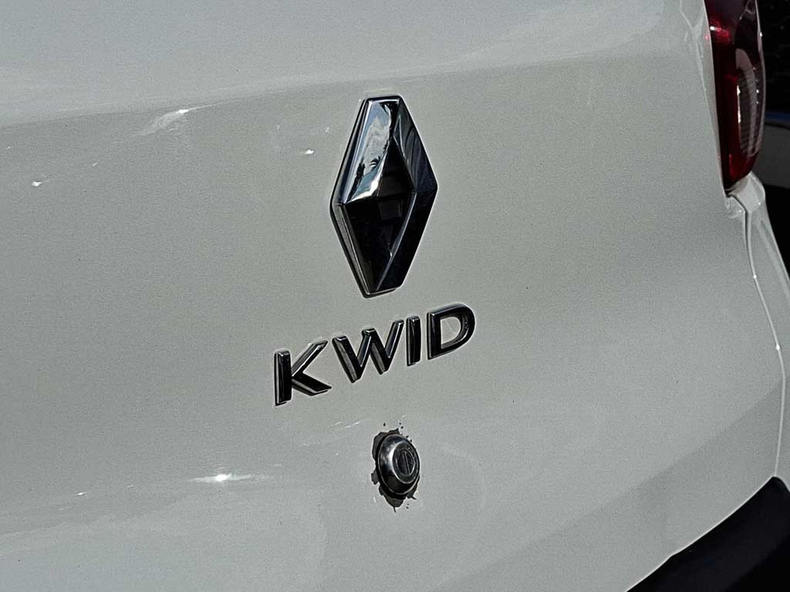 RENAULT KWID (IN) 1.0 HB INTENS MT 2024 - Imagen 9 de 18