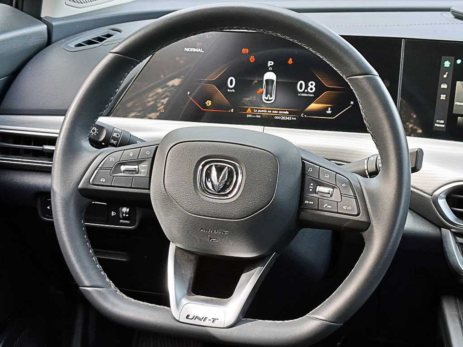 CHANGAN UNI-T (IN) 1.5 LUXURY AT 2024 - Imagen 16 de 20