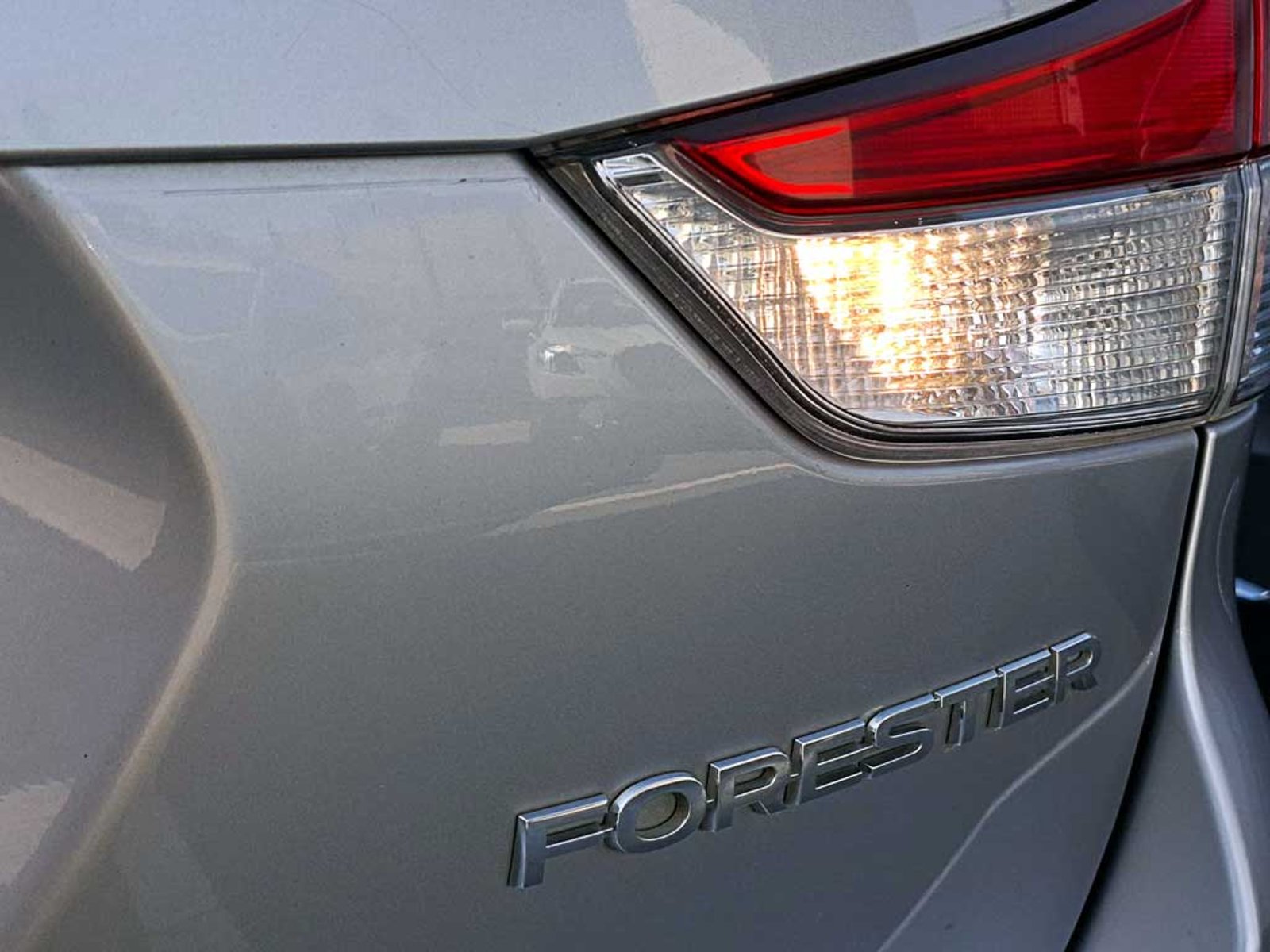 Subaru FORESTER 2.0 X AT 4X4 2024 - Imagen 10 de 20
