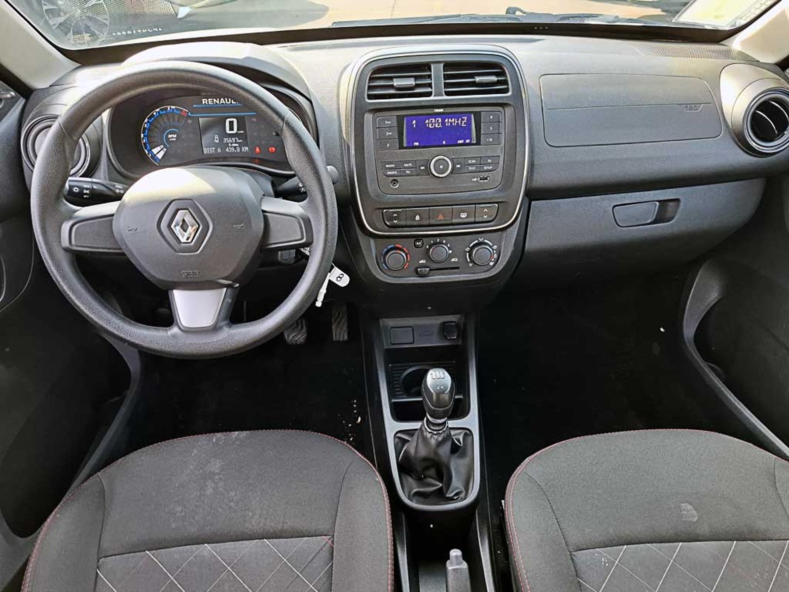Renault KWID 1.0 HB ZEN MT 2024 - Imagen 13 de 18