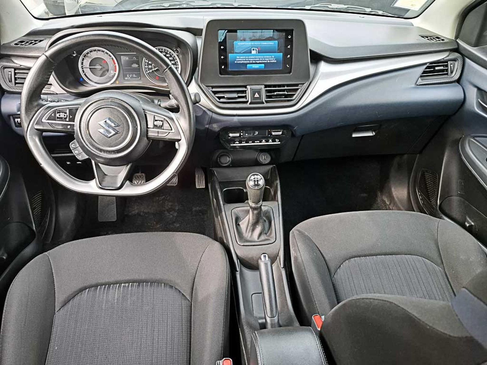 SUZUKI BALENO (IN) 1.5 GLS MT 2024 - Imagen 13 de 19