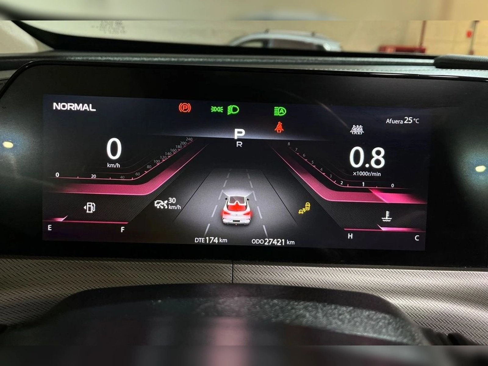 CHANGAN UNI-T 1.5 ELITE AT 2024 - Imagen 13 de 18