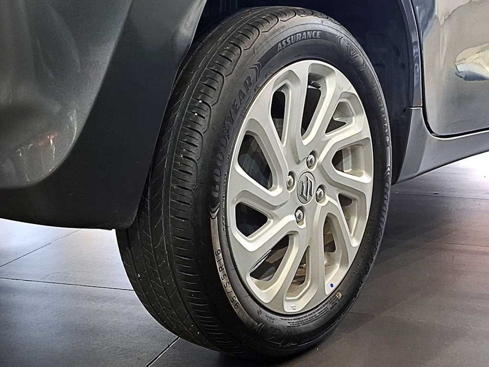 SUZUKI BALENO (IN) 1.5 GLS MT 2024 - Imagen 8 de 20