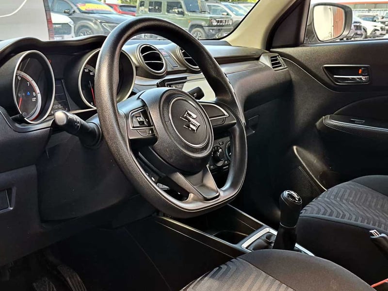 Suzuki SWIFT 1.2 SPORT GL MT 2024 - Imagen 12 de 18