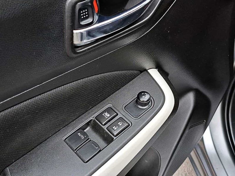 Suzuki SWIFT 1.2 MT HYBRID PLUS 2024 - Imagen 14 de 20