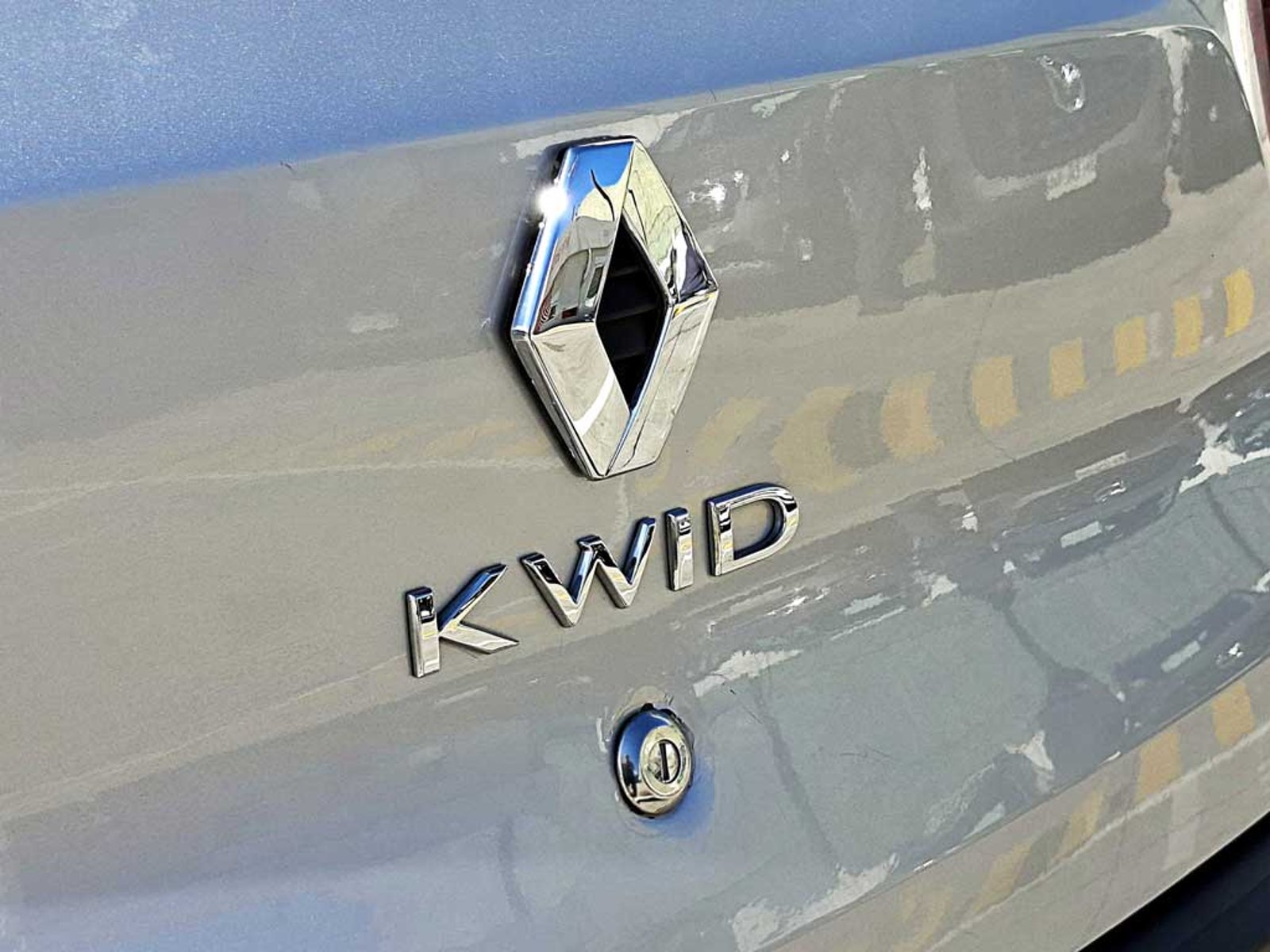Renault KWID 1.0 HB ZEN MT 2024 - Imagen 9 de 19