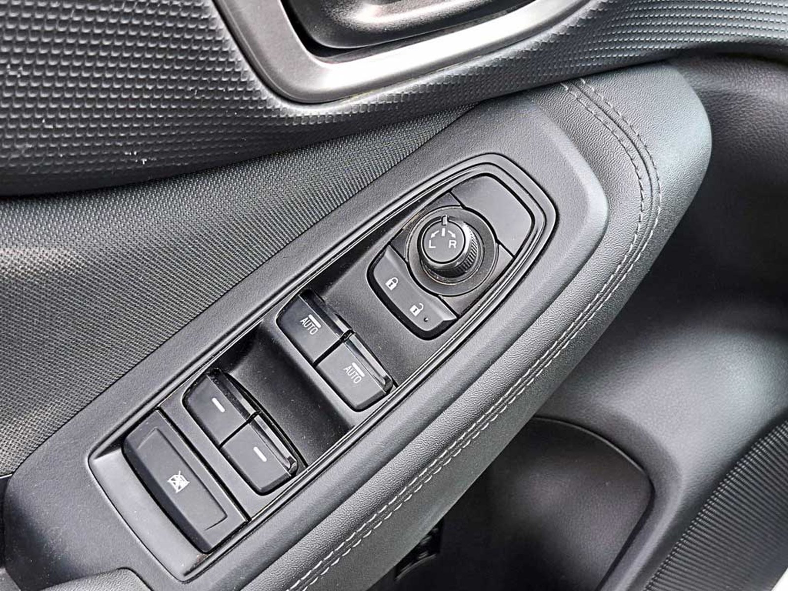 Subaru FORESTER 2.0 X AT 4X4 2024 - Imagen 20 de 20