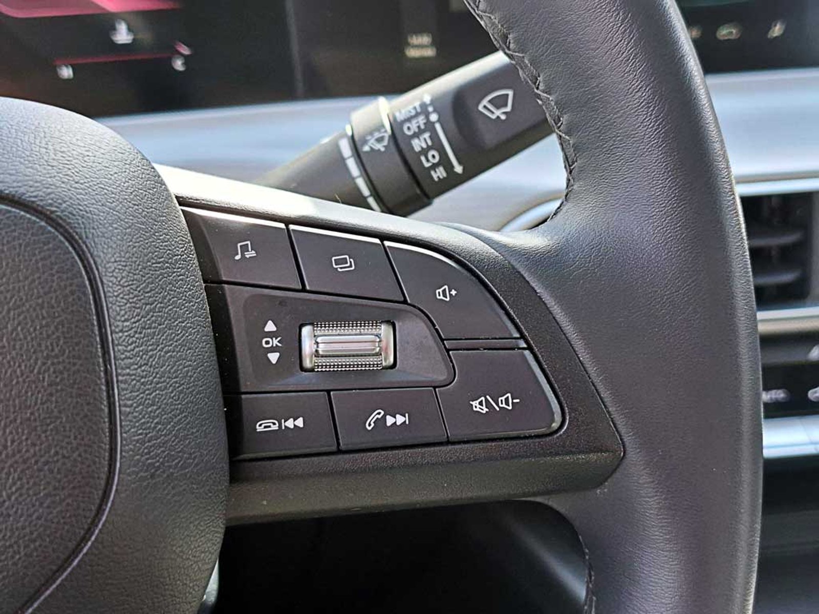 Changan UNI-T 1.5 LUXURY AT 2024 - Imagen 16 de 19