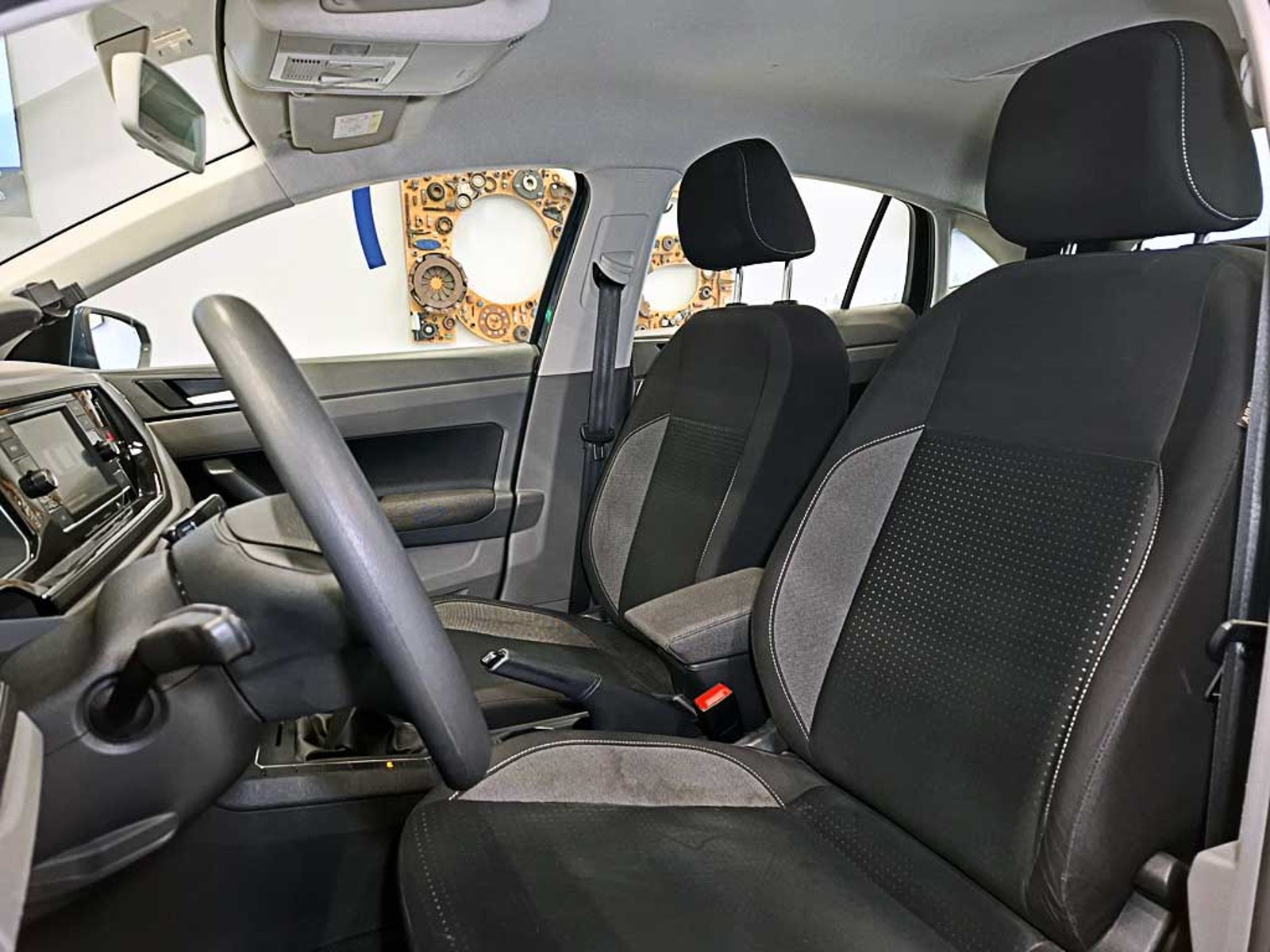 VOLKSWAGEN VIRTUS 1.6 COMFORTLINE MT 2021 - Imagen 13 de 20