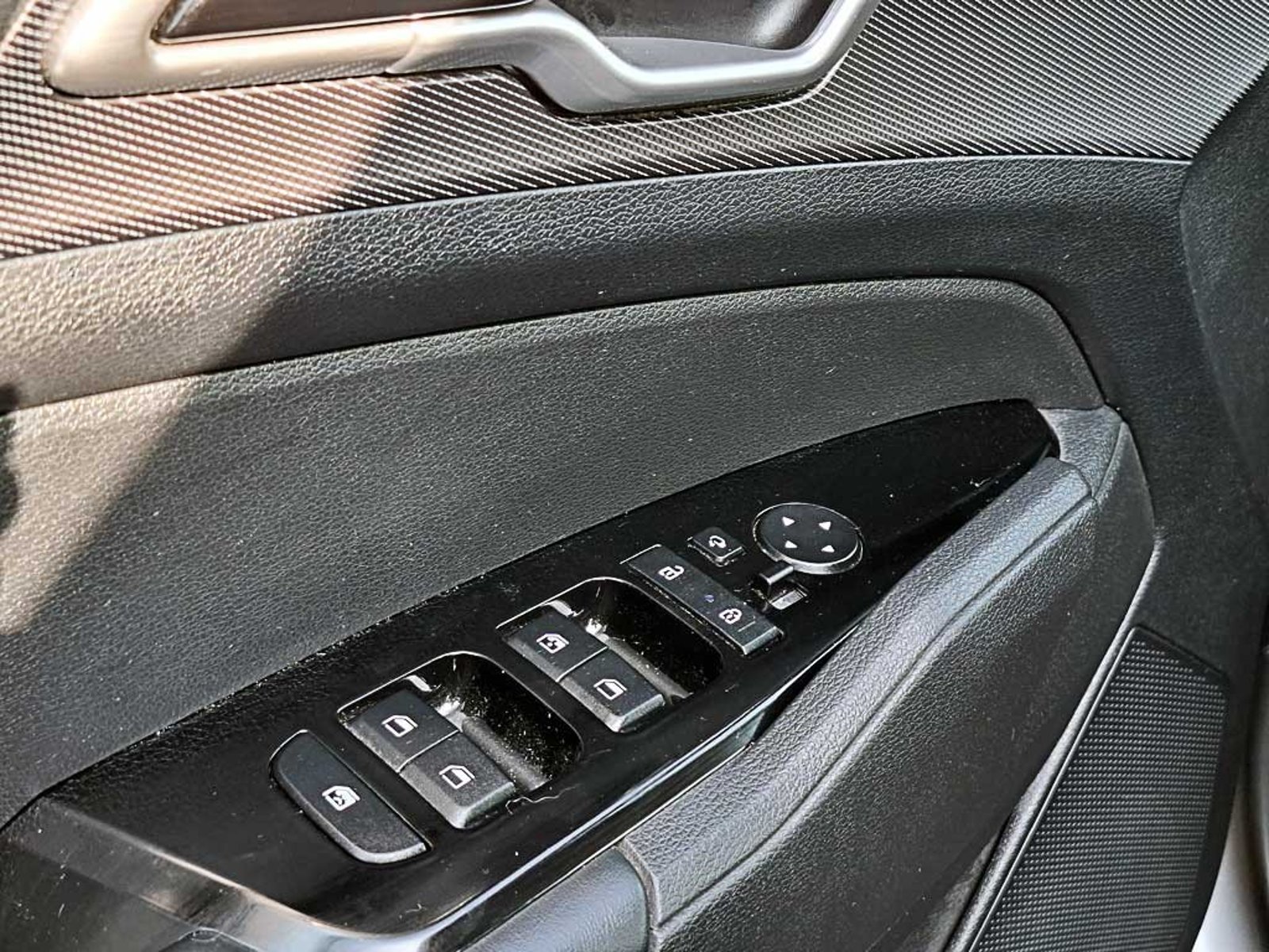 KIA SPORTAGE 2.0L SPORTAGE EX GSL 6AT CI 2023 - Imagen 11 de 20